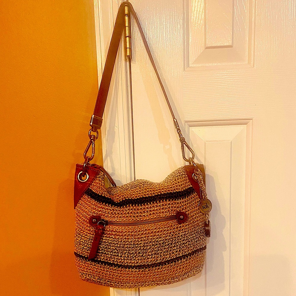 THE SAK Vintage Gorgeous Hand Bag. - Picture 5 of 8